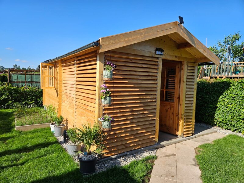 Glisiere aluminiu terase, balcoane, foisoare